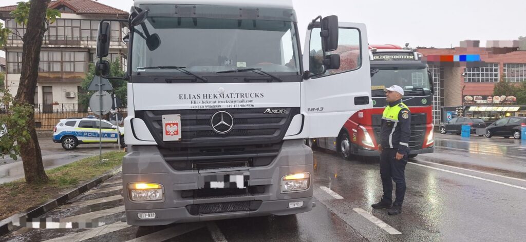 Transport neautorizat de marfă, identificat de polițiștii orșoveni
