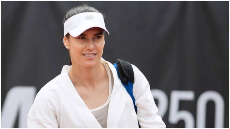 Sorana Cîrstea rămâne doar cu semifinala de la Osaka! Fernandez a acces în ultimul act