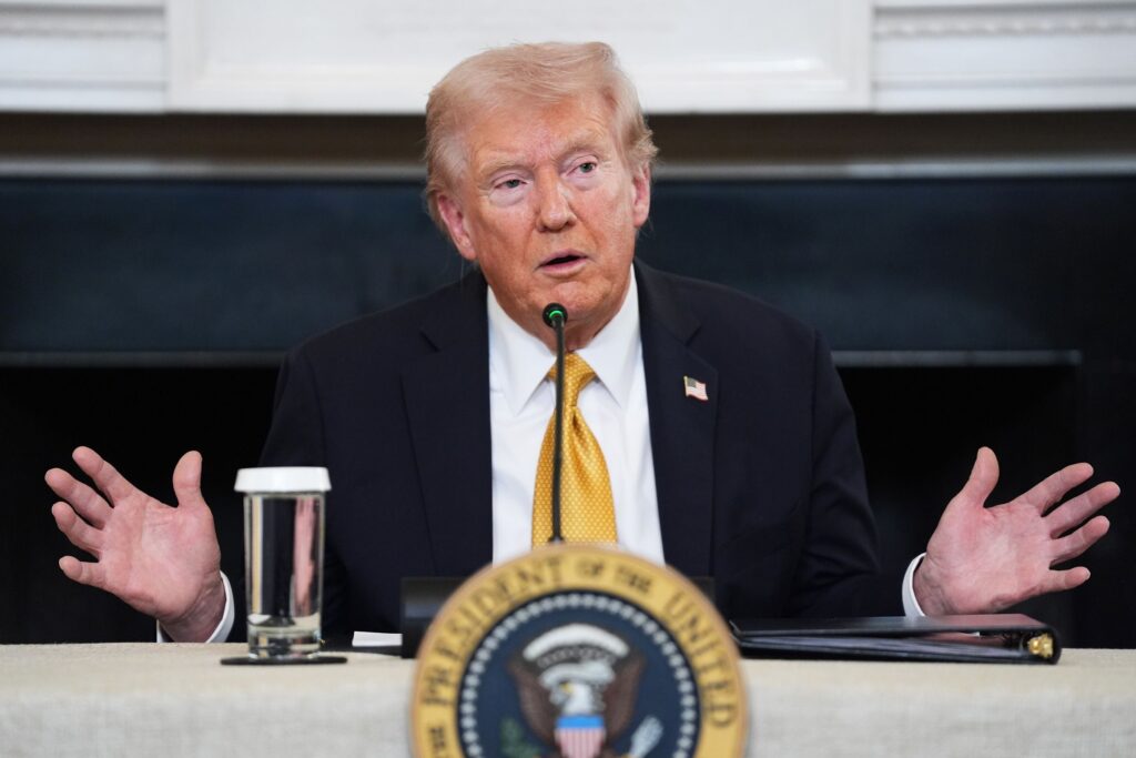 Trump rupe negocierile comerciale cu Canada, acuzând „reclamă falsă” cu Ronald Reagan