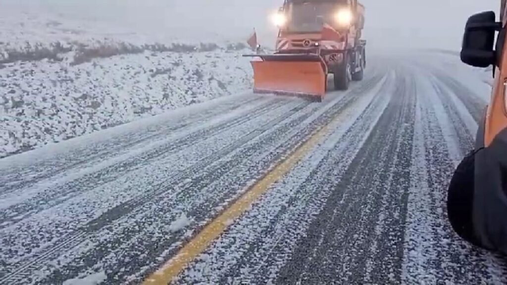 A fost reluată circulaţia pe Transalpina