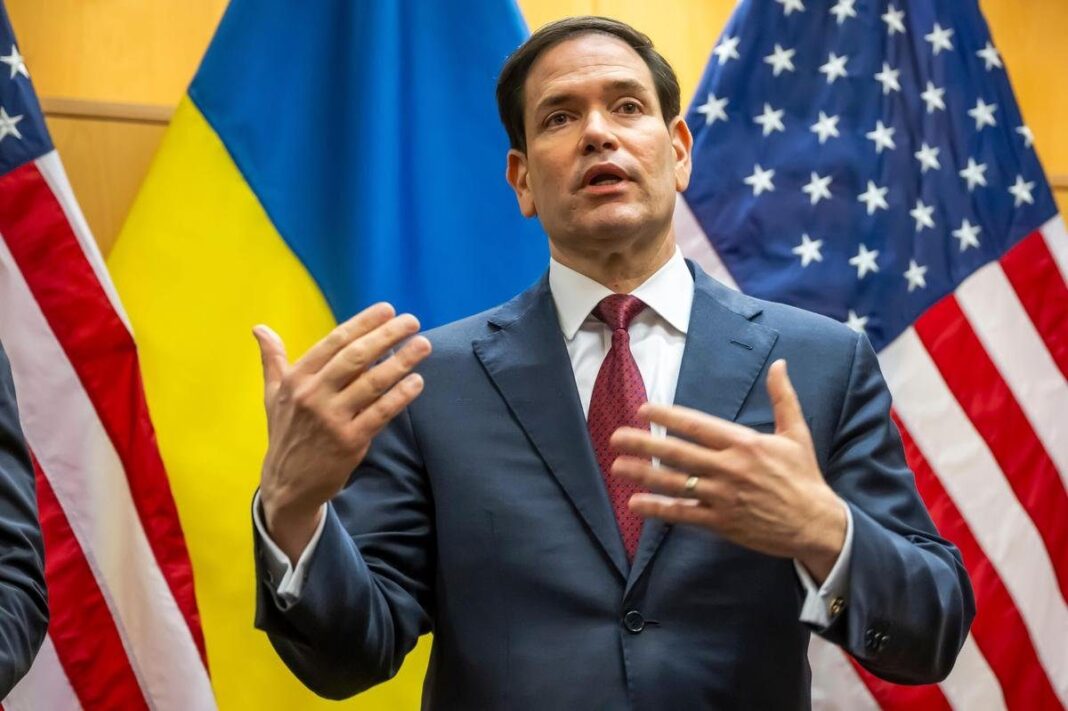Secretarul de stat american Marco Rubio susține o conferință de presă în urma discuțiilor cu ușile închise privind planul SUA de a pune capăt războiului din Ucraina, la Misiunea SUA de la Geneva, pe 23 noiembrie 2025