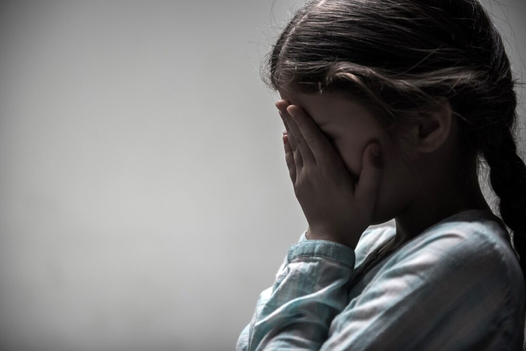 Salvați Copiii trage un semnal de alarmă: peste 43.000 de rapoarte de abuz sexual online asupra copiilor în România în 2025