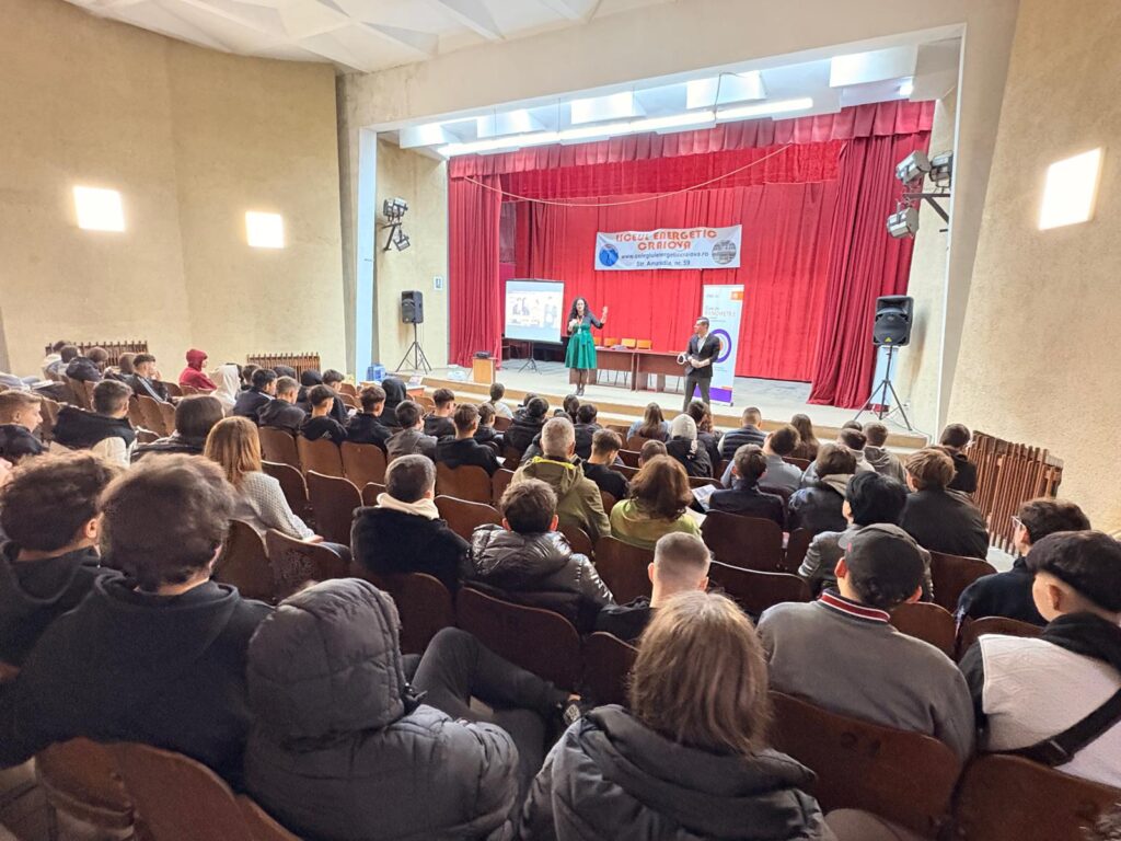 Ora de Banometrie: liceeni din Craiova pot câștiga până la 1.200 de euro