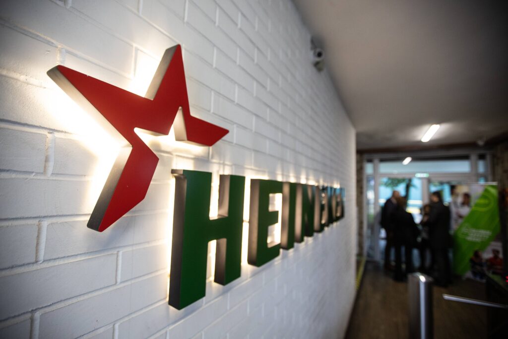 Fabrica HEINEKEN din Craiova, la 55 de ani: Capacitate de producție de 5 ori mai mare și investiții de peste 35 mil. euro în ultimii 10 ani