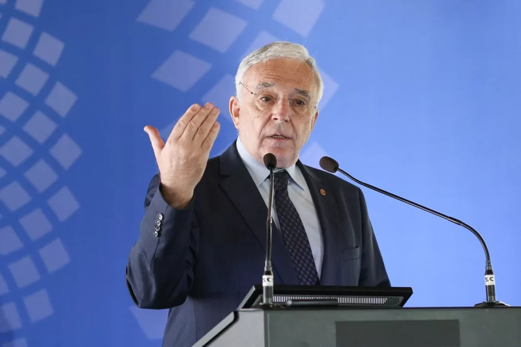 Mugur Isărescu explică motivele creșterii inflației