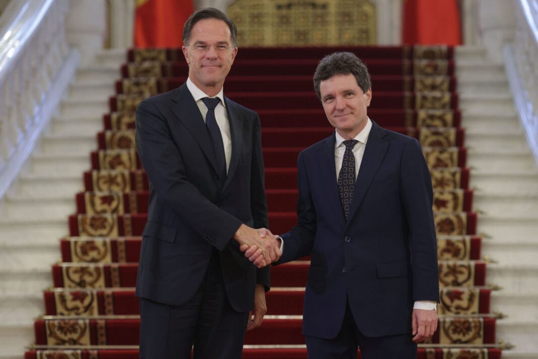 (VIDEO) Șeful NATO a ajuns în România. Mark Rutte a fost primit de Nicușor Dan la Palatul Cotroceni