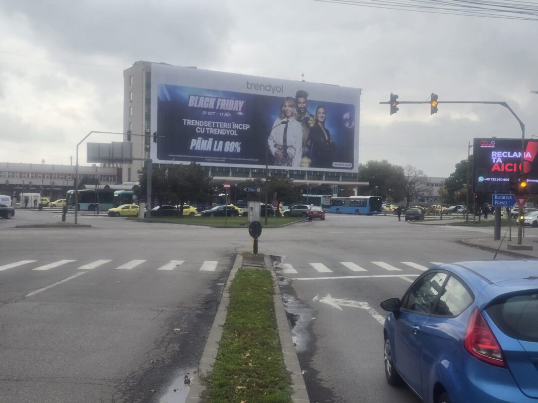 Noi sensuri giratorii provizorii pe Bulevardul Dacia din Craiova