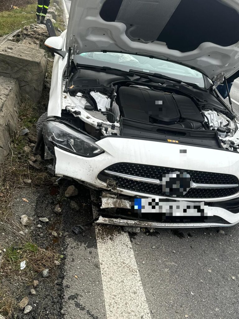 Tânăr din Constanța prins conducând sub influența substanțelor psihoactive pe DN 7, în Vâlcea
