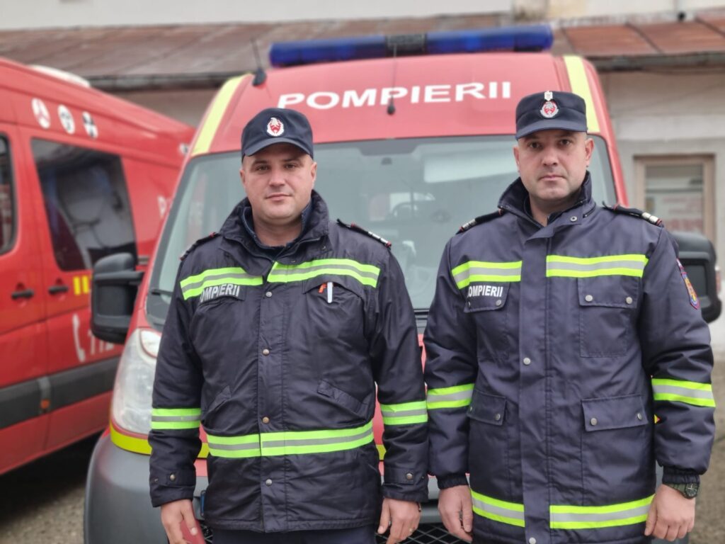 Profesionalismul și omenia unor pompieri craioveni. Au intervenit în afara programului pentru a salva o victimă rutieră