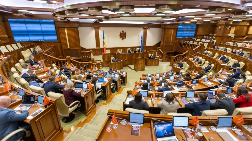 Parlamentul moldovean a adoptat închiderea Centrului rus pentru Ştiinţă şi Cultură de la Chişinău