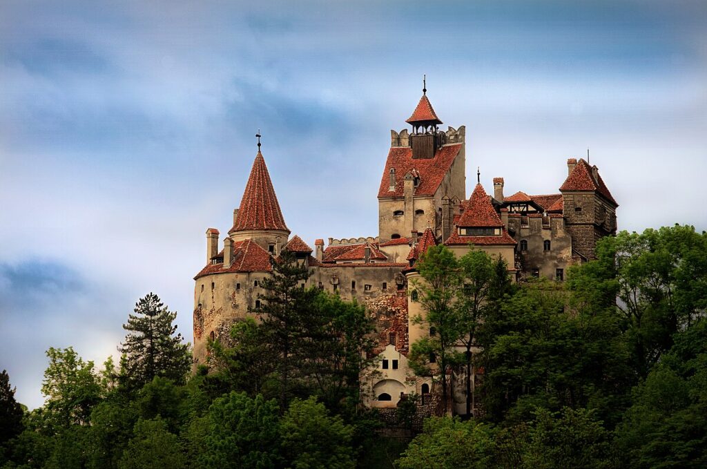 Un turist italian a murit în timp ce vizita Castelul Bran