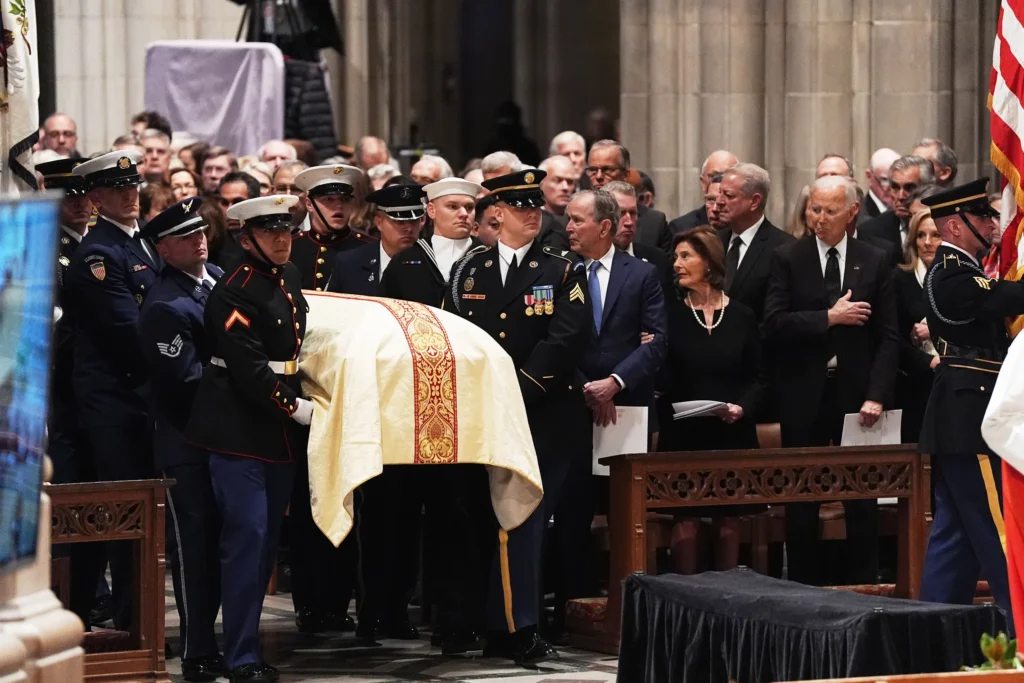 Donald Trump nu a fost invitat la înmormântarea lui Dick Cheney
