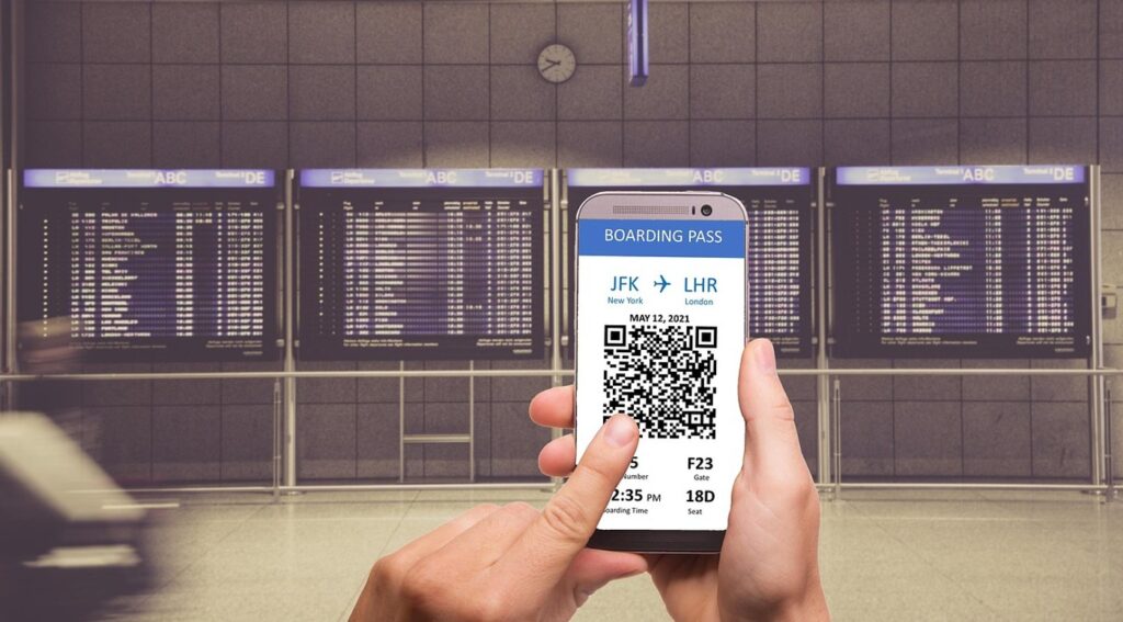 Călătorii unei companii low-cost, obligați să prezinte pe telefon tichetele de îmbarcare
