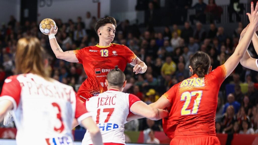 Handbal (f) / România s-a distrat cu Portugalia la Trofeul Carpați