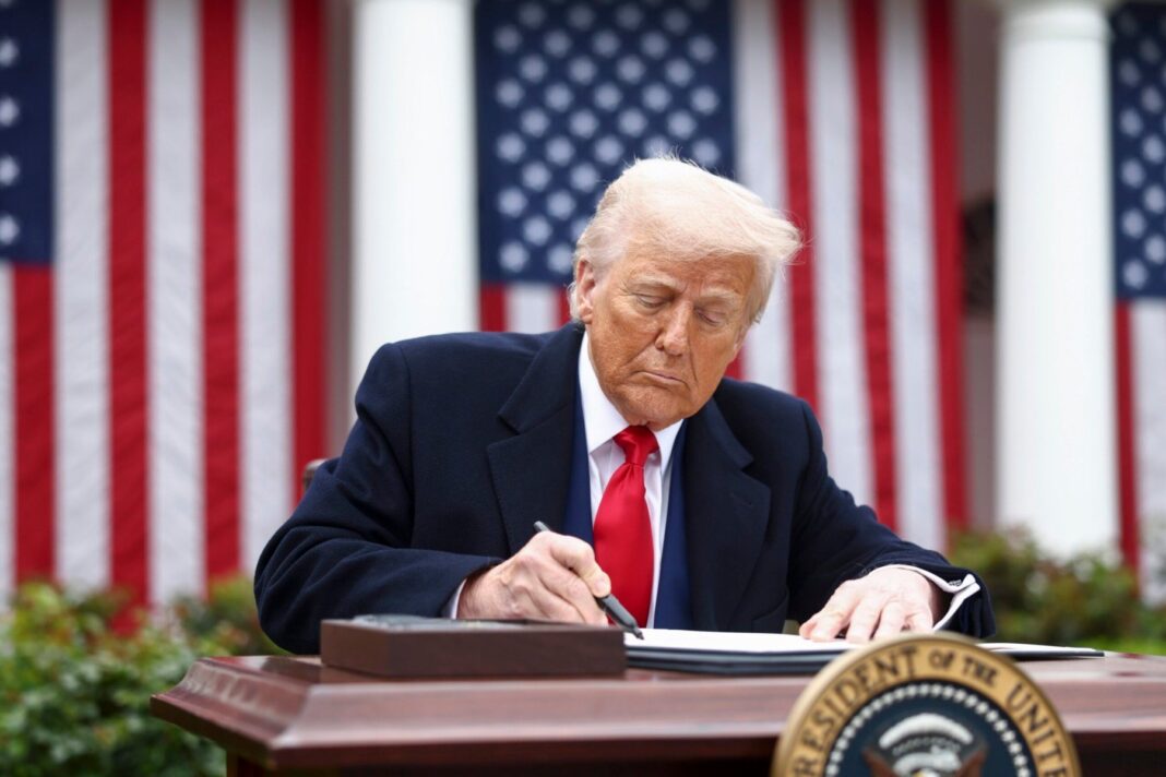 Trump reduce tarifele la cafea, carne de vită şi fructe, în urma creşterii îngrijorărilor americanilor cu privire la accesibilitate