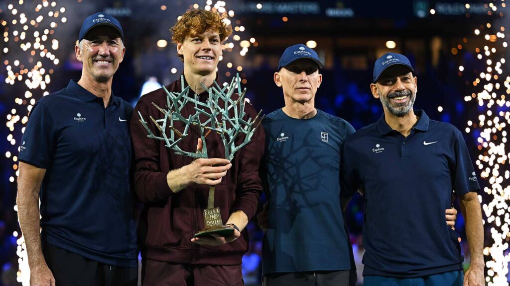 Jannik Sinner a cucerit Parisul și a revenit pe primul loc ATP