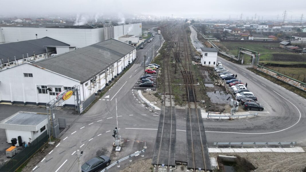 Trecerea de cale ferată de pe Drumul Gării a fost modernizată cu dale elastice