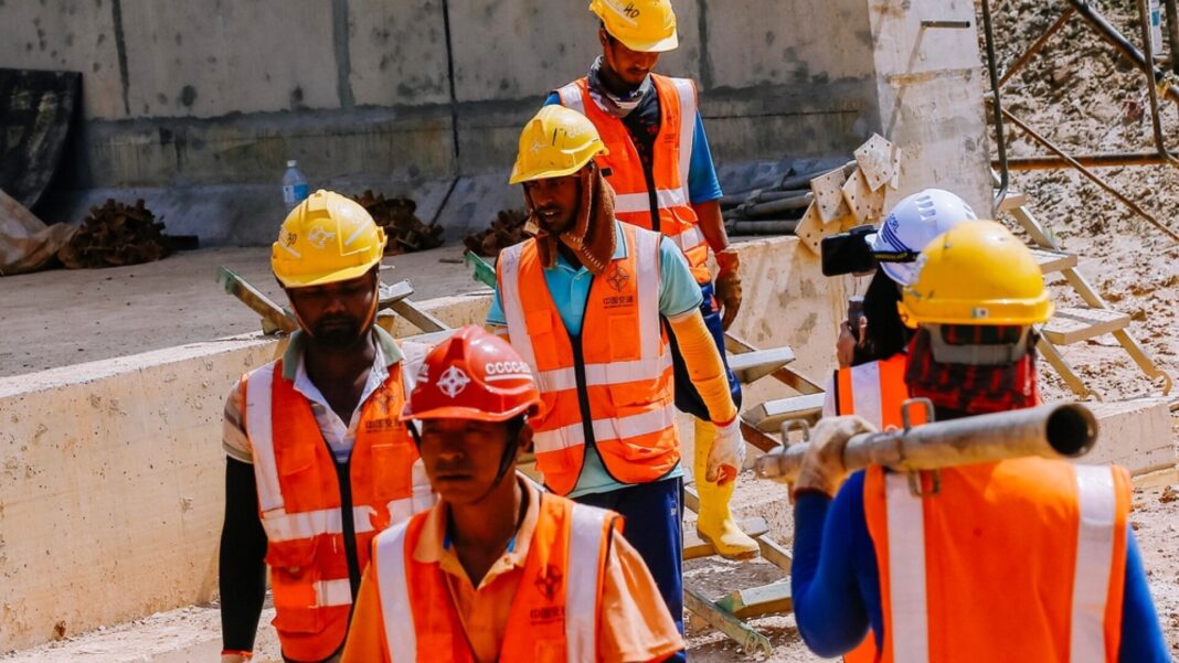 90 de mii de muncitori străini pot veni să lucreze în România