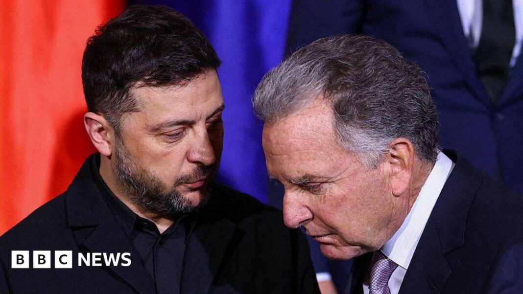 Steve Witkoff, în dreapta, văzut aici alături de președintele ucrainean Volodimir Zelenski la începutul acestei luni, a declarat că negocierile au fost „productive și constructive”