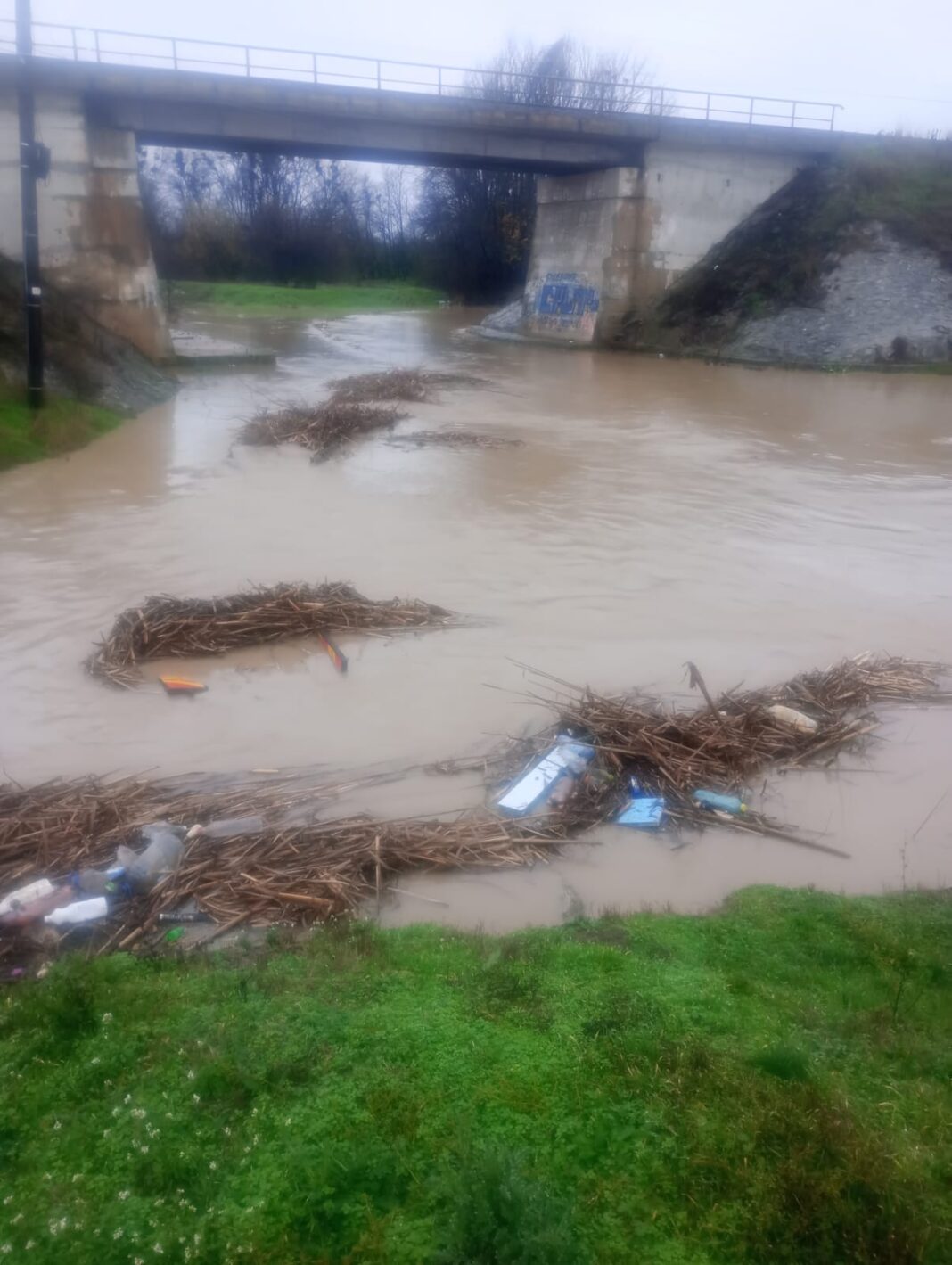 Acțiunile operative ale ABA Jiu în contextul creșterilor de debite