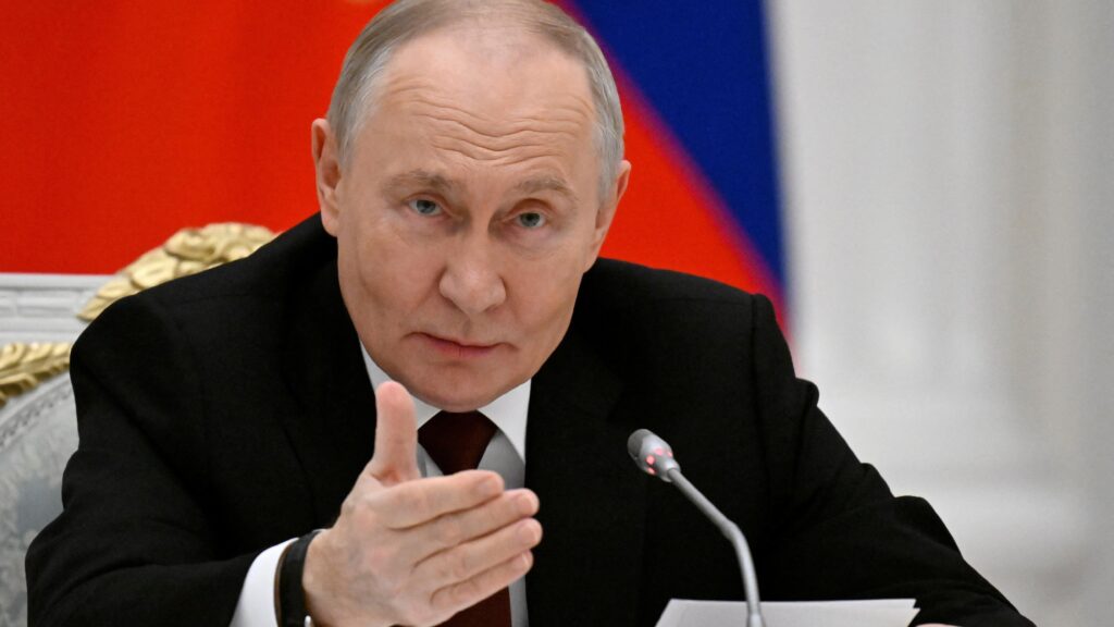 Putin avertizează că Rusia va ocupa Donbasul „prin forță”, dacă Ucraina nu se retrage