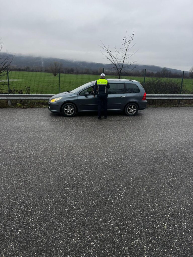 Acțiune rutieră în sistem „Cascadă” în Mehedinți și Caraș-Severin: 61 de sancțiuni și 29 de permise reținute