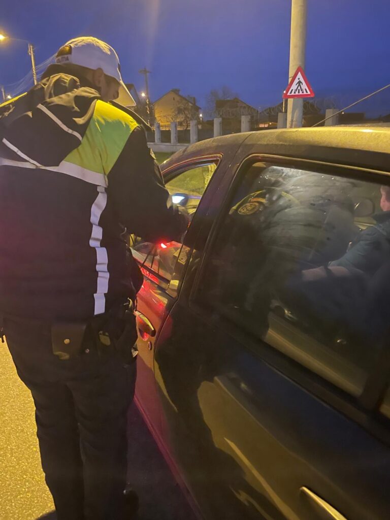 Controale și acțiuni rutiere în minivacanța de 1 Decembrie: 41 de șoferi periculoși opriți