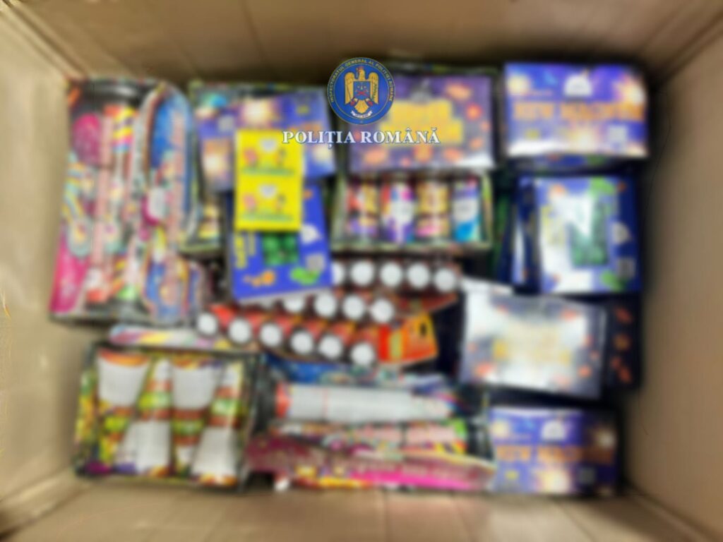 Peste 100 kg de articole pirotehnice, confiscate în Craiova