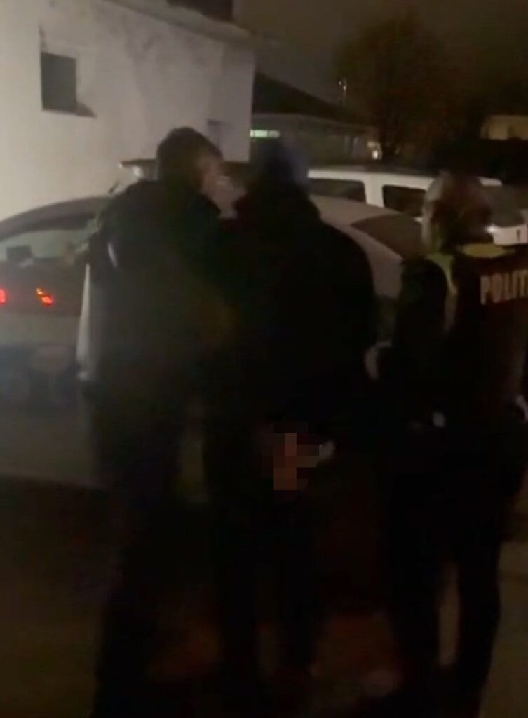 (VIDEO) Tânăr reținut de polițiștii din Băilești pentru amenințare, violență și tulburarea ordinii publice