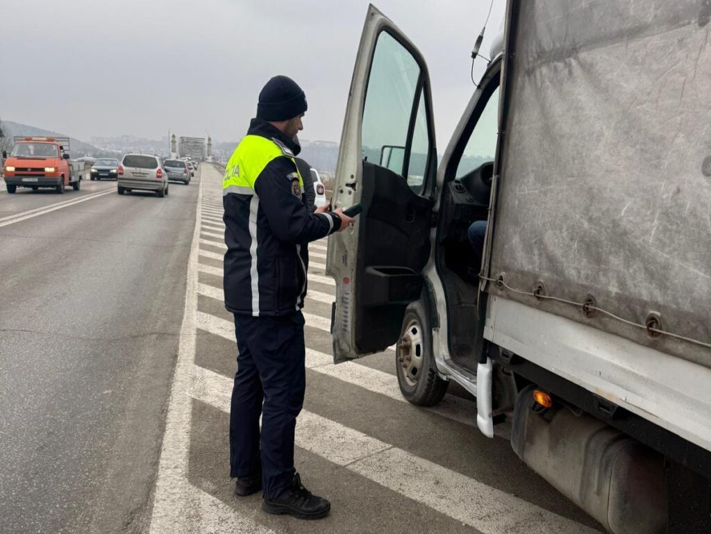 Acțiune rutieră cu efective mărite în județul Olt: 68 de sancțiuni și 2 infracțiuni constatate