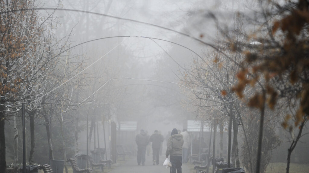 Vremea de azi, 21 decembrie. Ceața „asediază“ Oltenia