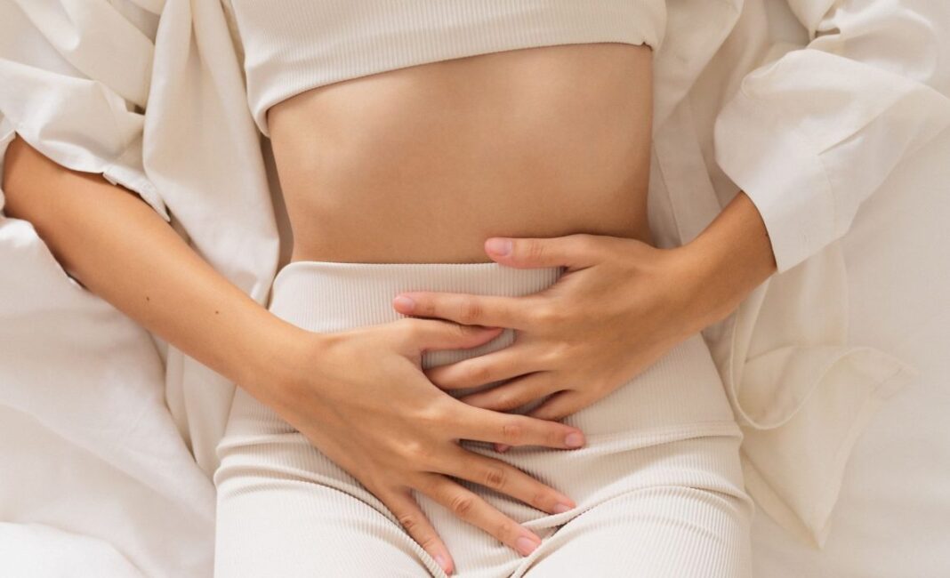 Lege care oferă femeilor diagnosticate cu endometrioză o zi liberă plătită, adoptată de Senat