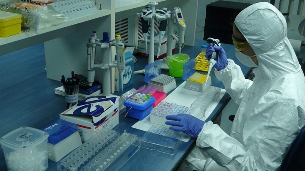 Ministerul Sănătăţii: Teste gratuite pentru virusurile hepatice B şi C la persoane cu simptome sugestive