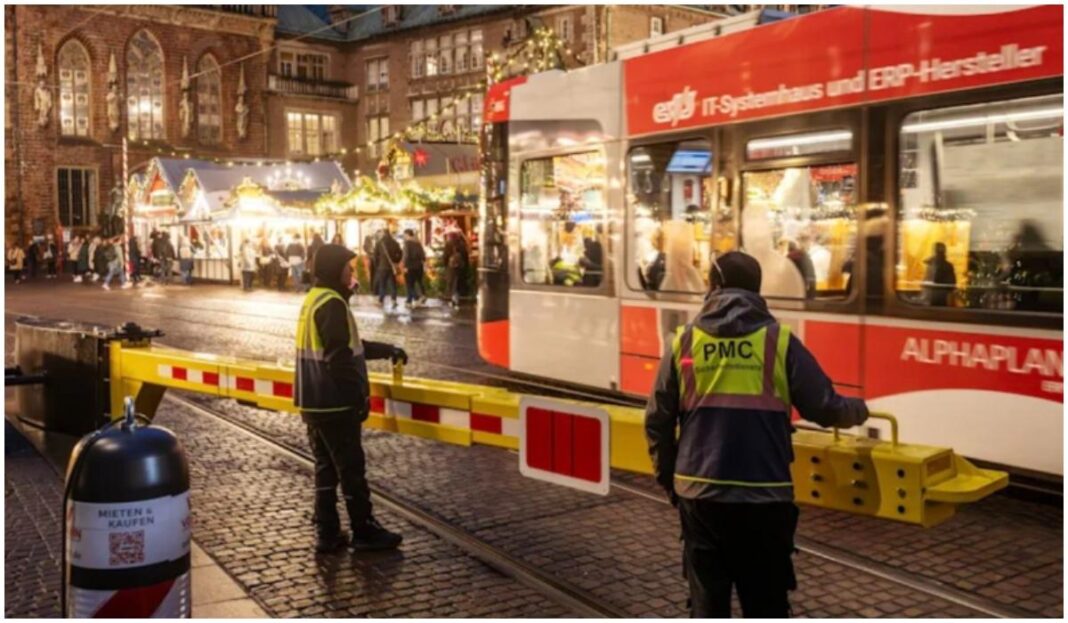 Germania: Două tinere care se sărutau într-un tramvai, bătute de un român