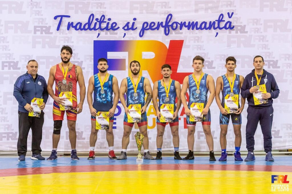Lupte / Performanță solidă la Reșița: patru medalii individuale și locul II pe echipe pentru CSU Craiova