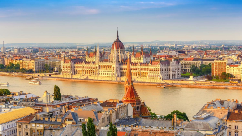 Agenția Moody’s retrogradează Budapesta la „risc crescut de incapacitate de plată”