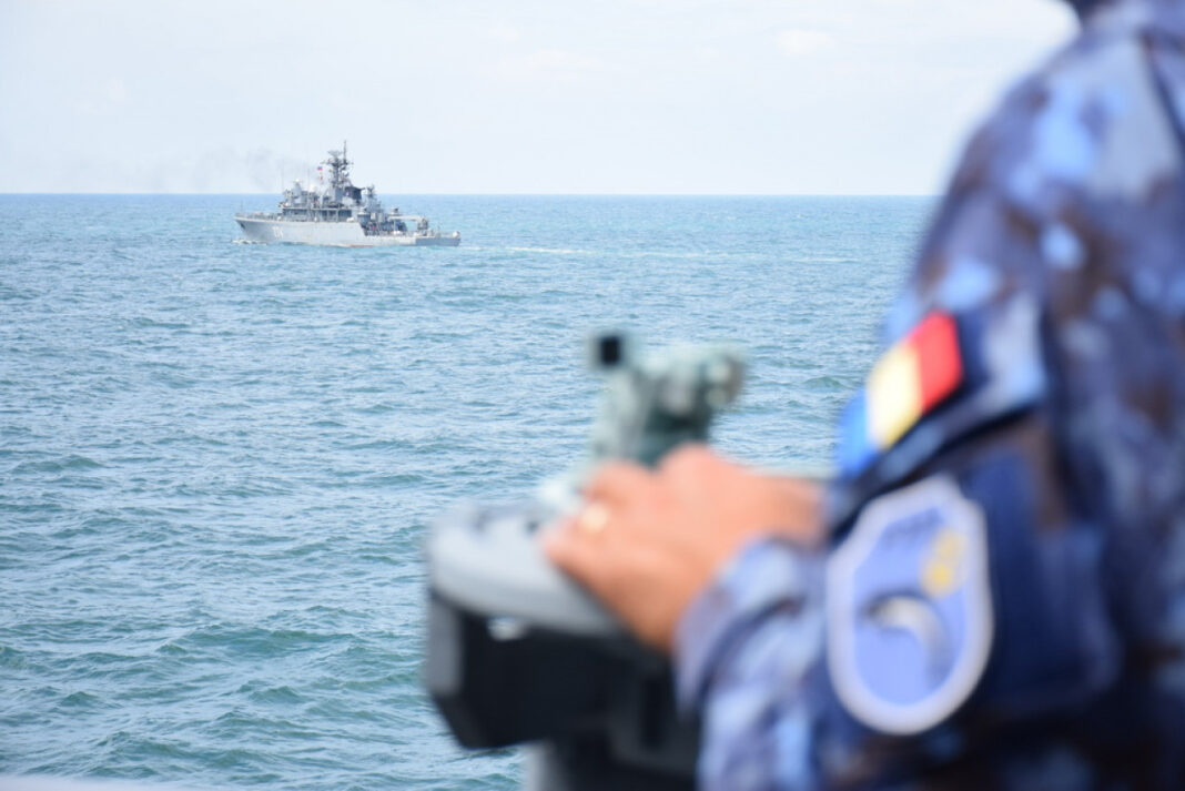 MApN: O dronă maritimă a fost neutralizată în Marea Neagră de scafandrii militari