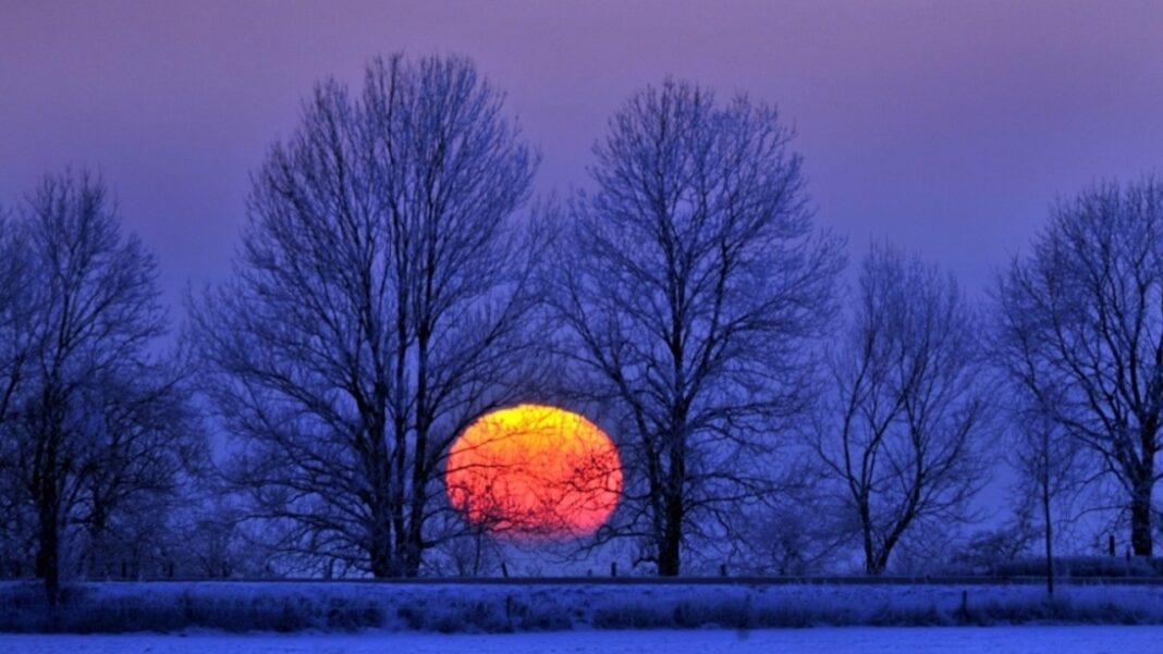Solstițiul de iarnă în 2025. Când este cea mai scurtă zi din an și cea mai lungă noapte