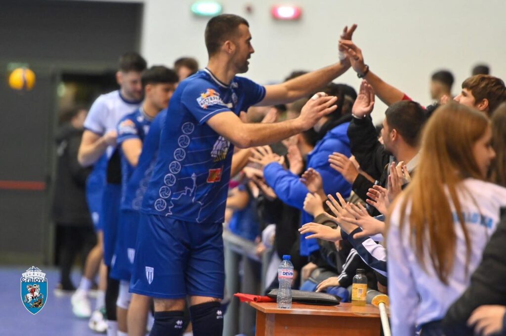 Volei (m) / Derby de foc la Craiova: SCMU întâlnește Dinamo în Sala Polivalentă