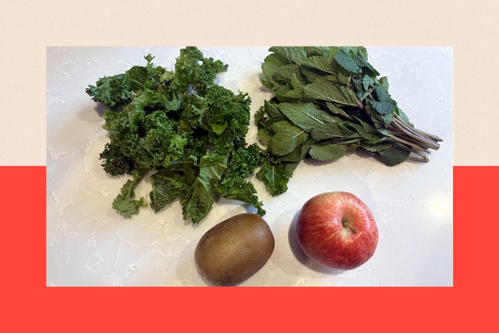 Noua dietă a lui Hugh include sucuri făcute din kiwi, măr, kale și frunze de mentă