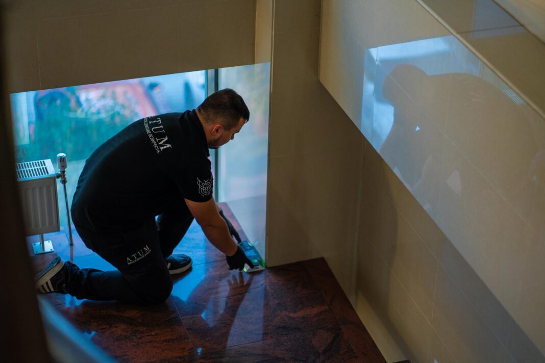 Capcanele adezive ATUM