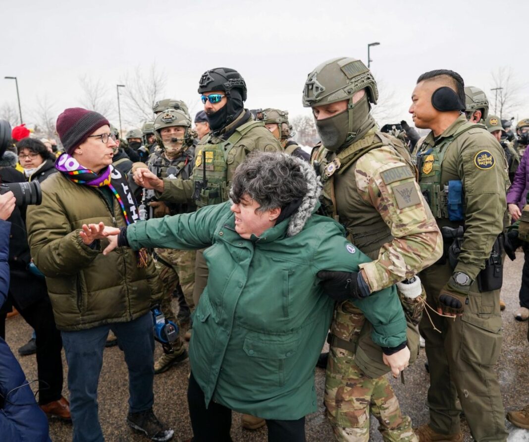 Proteste în Minneapolis după moartea lui Renee Nicole Good