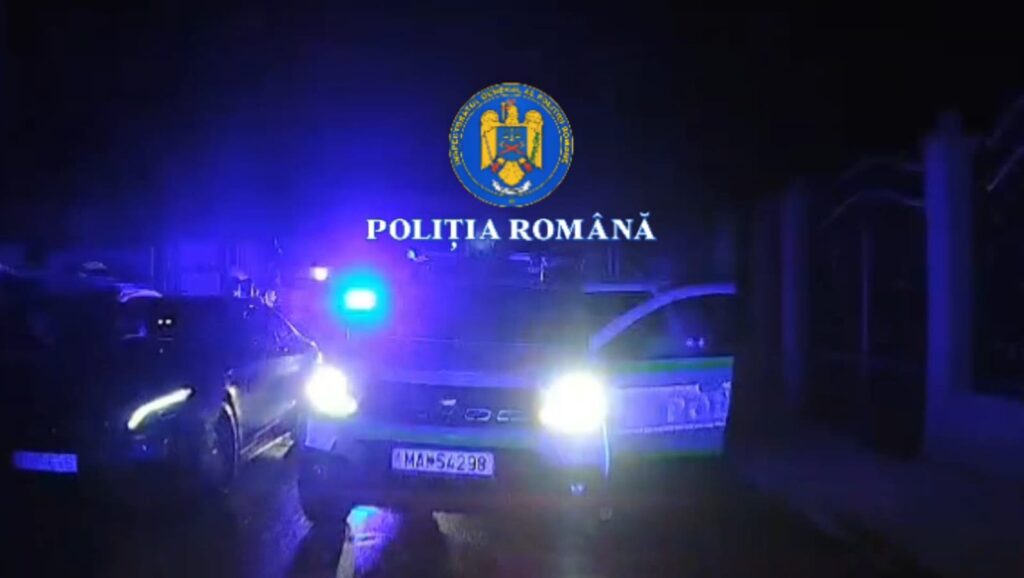 (VIDEO) Urmărire ca-n filme pe străzile Craiovei! Tânăr de 19 ani, prins după o cursă nebună