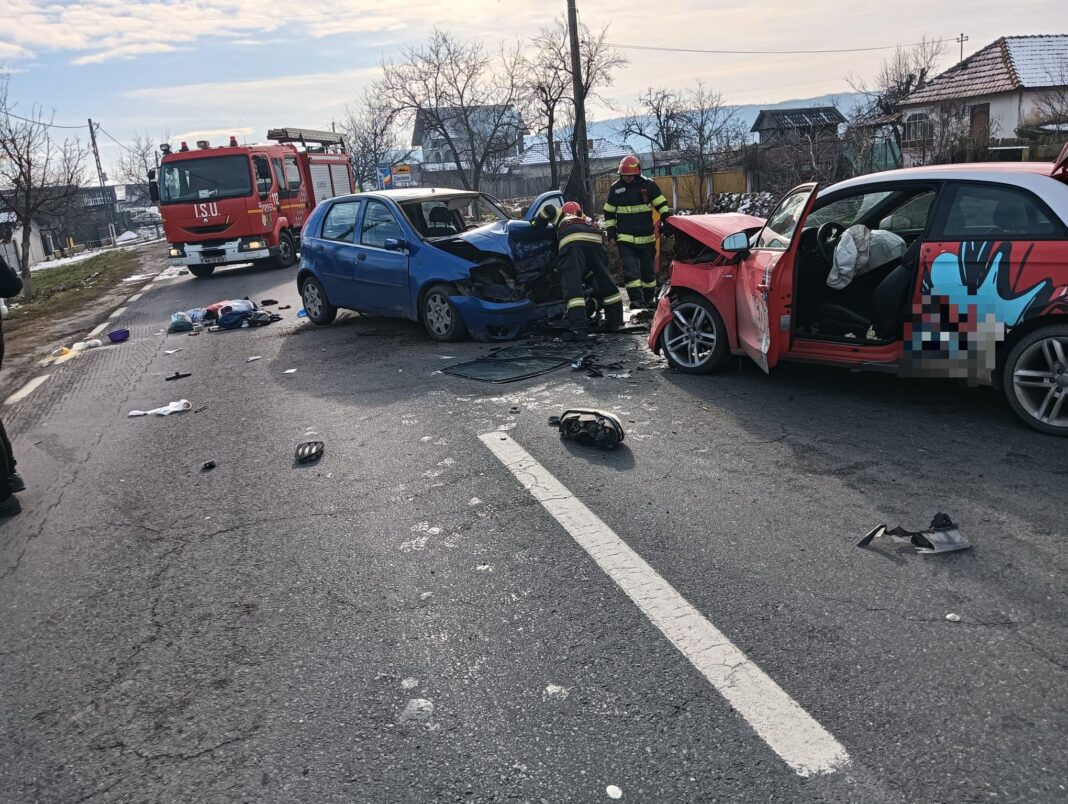 Vâlcea: Accident rutier pe DN 64, în localitatea Orlești