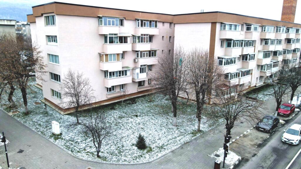 Încă un bloc din Râmnicu Vâlcea, eficientizat energetic cu finanțare PNRR