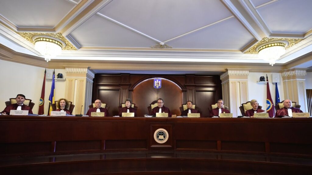CCR amână din nou decizia privind legea pensiilor magistraților după raportul ICCJ