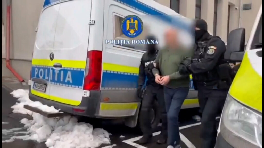 Şi-a ucis fratele pentru o datorie de 200 de lei, apoi s-a predat poliţiei