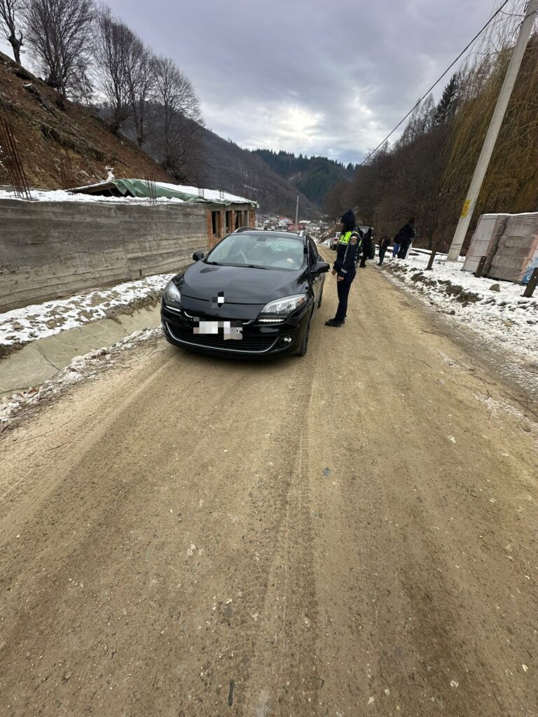 Vâlcea: Accesul spre Vârful lui Roman, în zona montană Horezu, restricționat din cauza viscolului