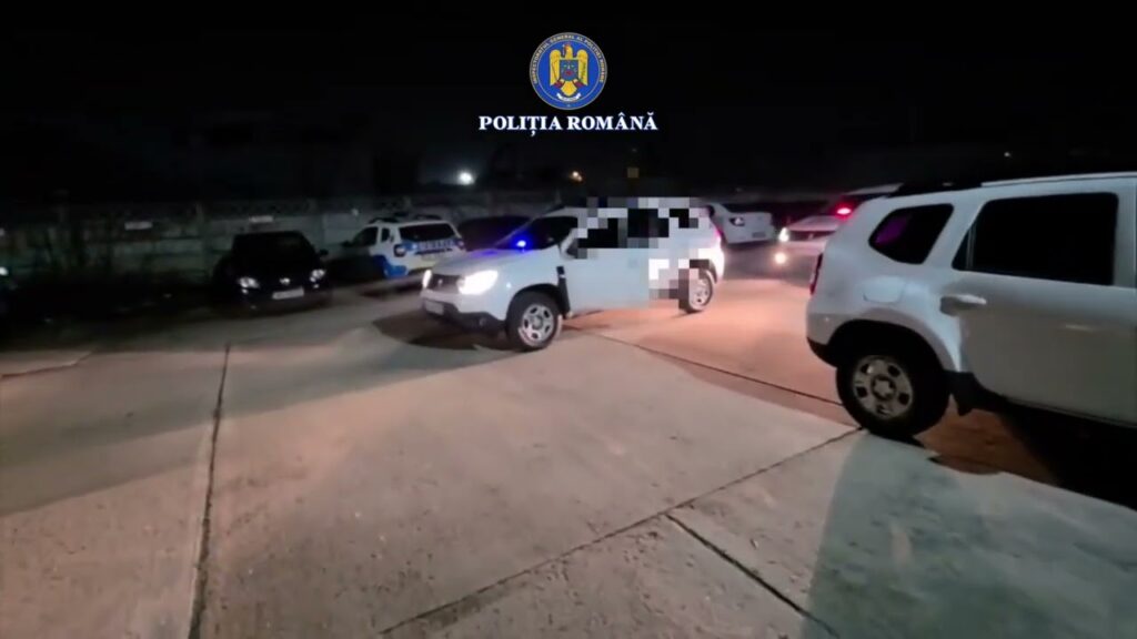 Reţinut de poliţişti după ce a furat bidoane de ulei de motor şi soluție de parbriz dintr-un peco