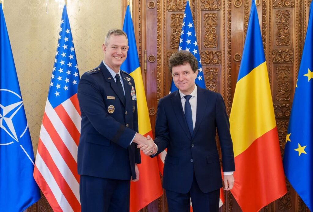 Nicușor Dan s-a întâlnit azi cu șeful forțelor NATO din Europa